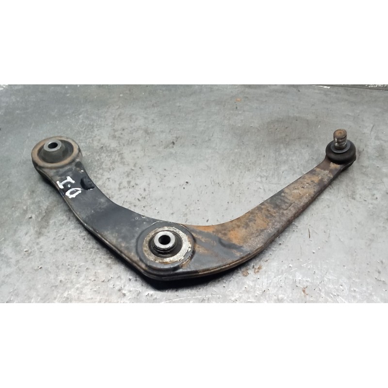 Recambio de brazo suspension inferior delantero izquierdo para peugeot 206 hatchback (2a/c) 1.4 i referencia OEM IAM   03
