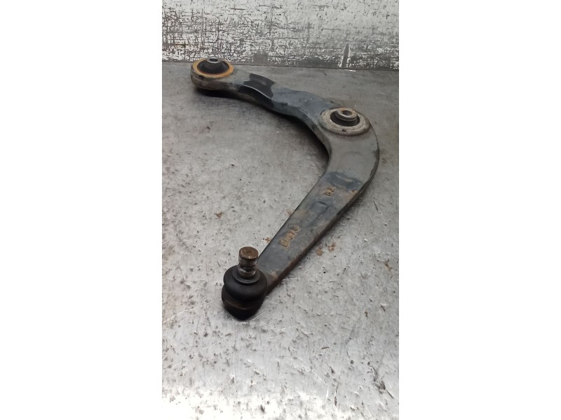 Recambio de brazo suspension inferior delantero derecho para peugeot 206 hatchback (2a/c) 1.4 i referencia OEM IAM   03