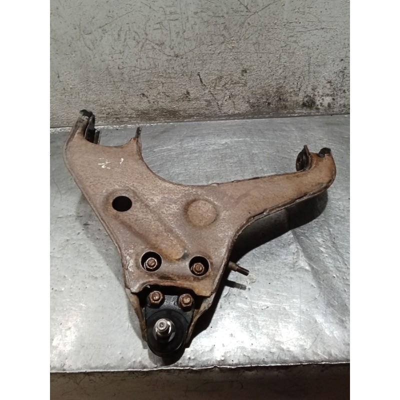 Recambio de brazo suspension inferior delantero derecho para mitsubishi galloper (jk-01) 2.5 td intercooler referencia OEM IAM  