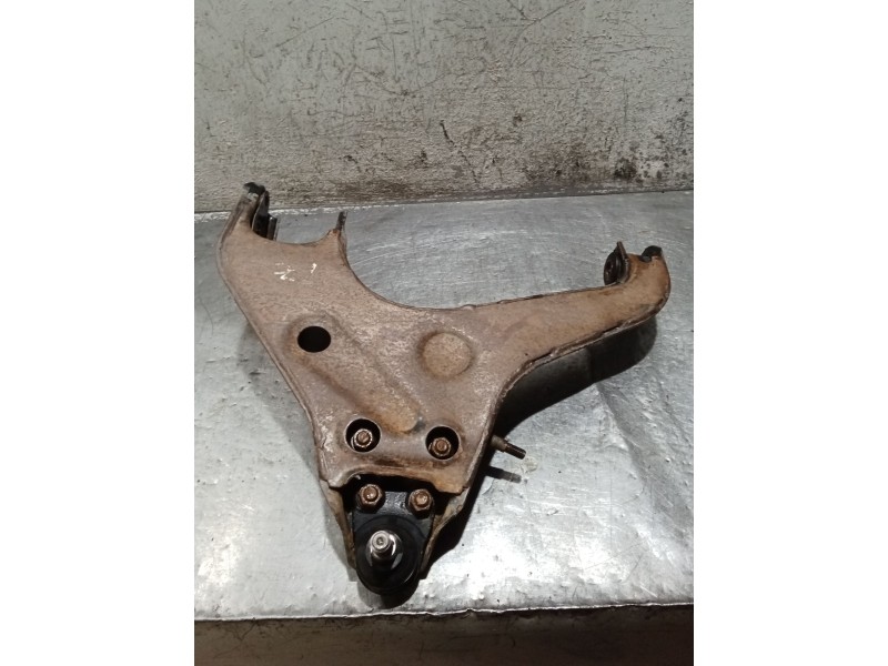 Recambio de brazo suspension inferior delantero derecho para mitsubishi galloper (jk-01) 2.5 td intercooler referencia OEM IAM  