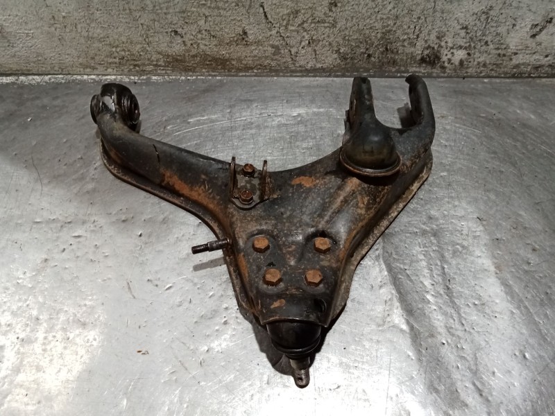 Recambio de brazo suspension inferior delantero derecho para mitsubishi galloper (jk-01) 2.5 td intercooler referencia OEM IAM  