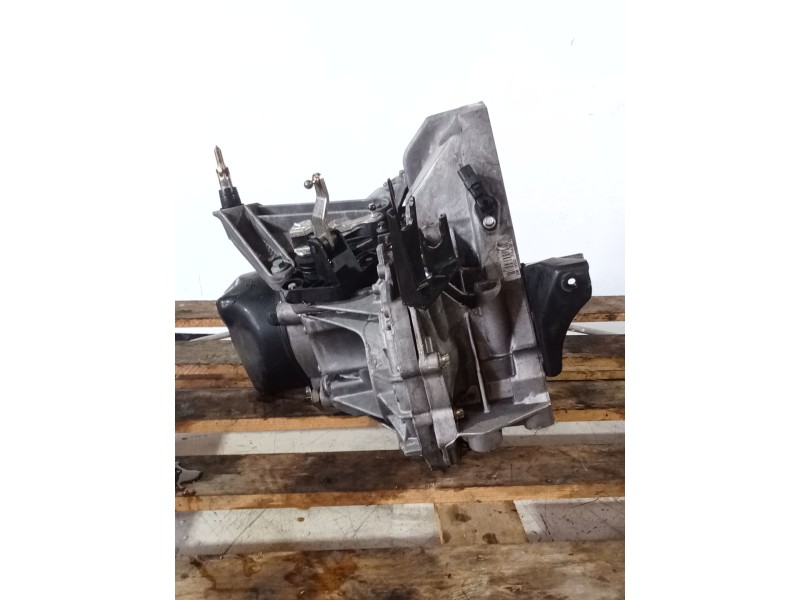 Recambio de caja cambios para nissan note (e11, ne11) 1.5 dci referencia OEM IAM JR5140 5V C003586