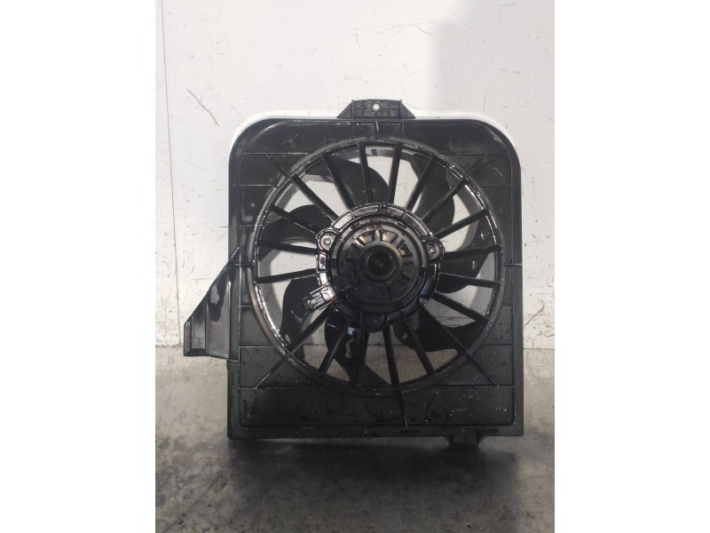Recambio de electroventilador para chrysler voyager (rg) 3.3 lx grand voyager referencia OEM IAM 2326503801  