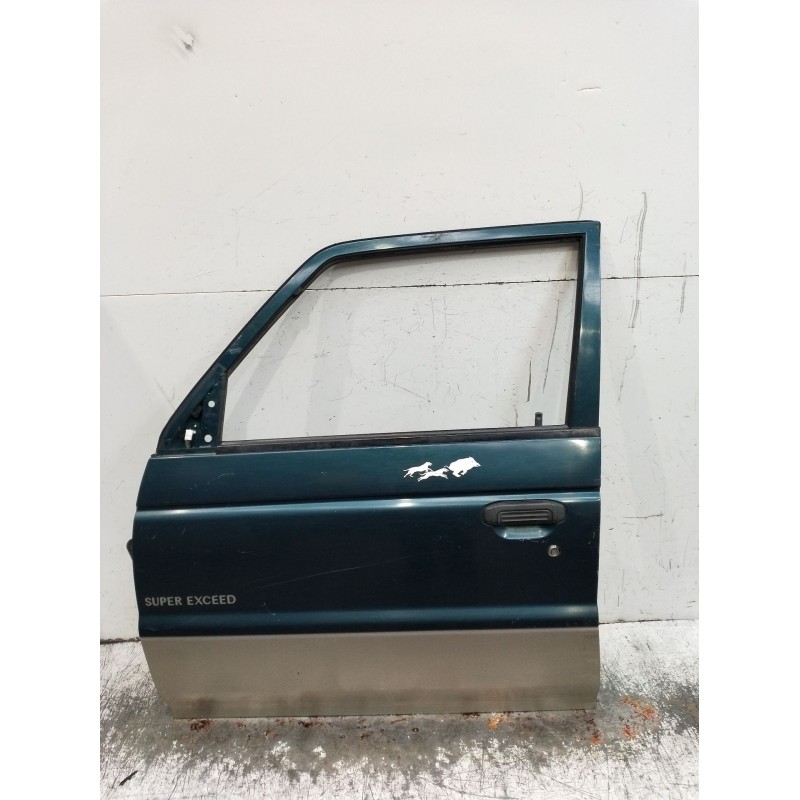Recambio de puerta delantera izquierda para mitsubishi galloper (jk-01) 2.5 td intercooler referencia OEM IAM  3P 98