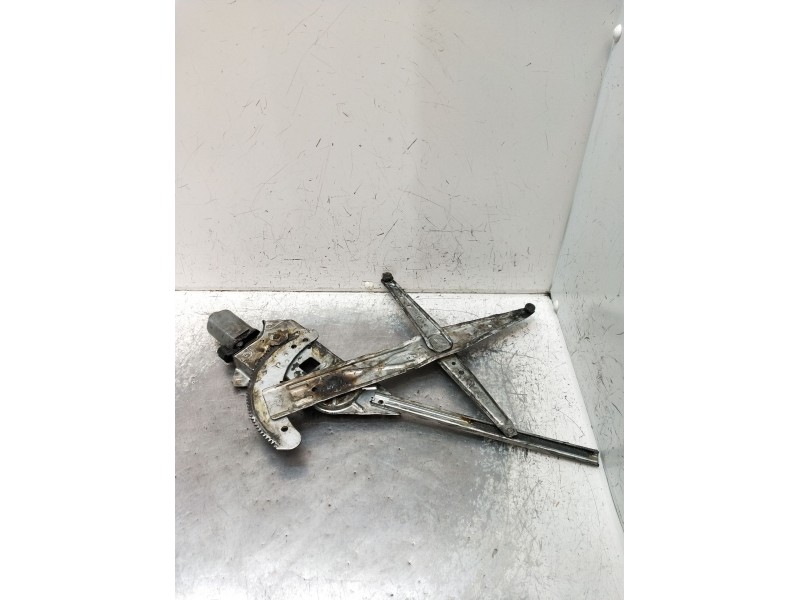 Recambio de elevalunas delantero izquierdo para renault kangoo (kc0/1_) d 65 1.9 (kc0e, kc02, kc0j, kc0n) referencia OEM IAM   9