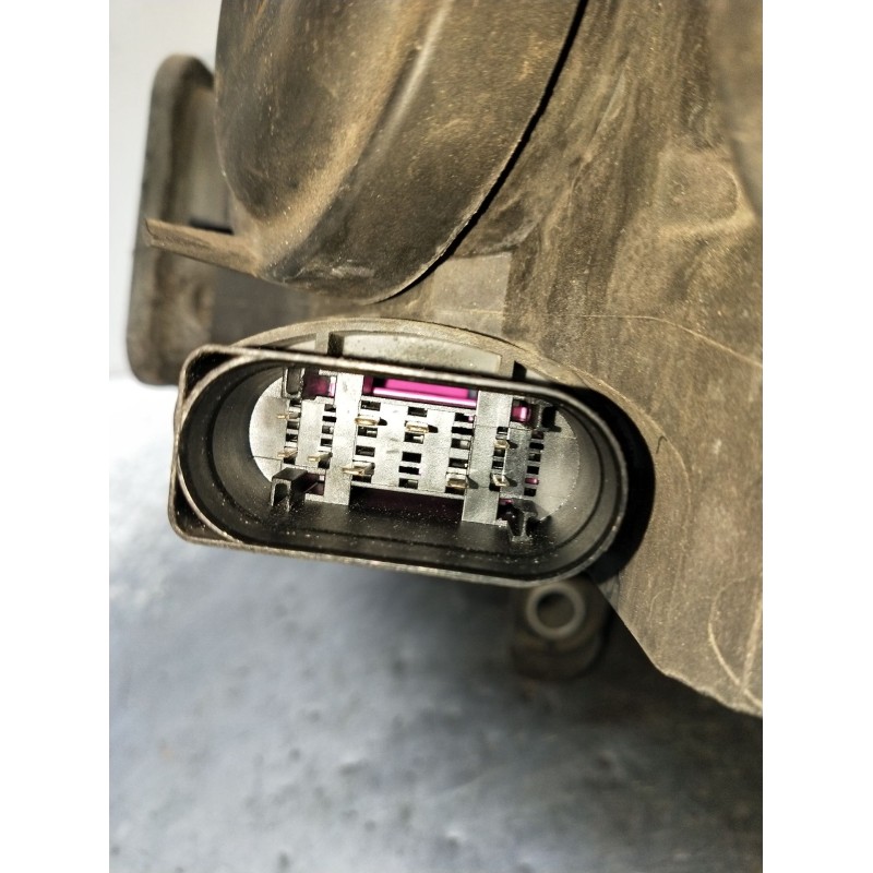 Recambio de faro derecho para volkswagen passat cc b6 (357) 2.0 tdi referencia OEM IAM 3C8941752C BI-XENON 1K0941329 08 03012392