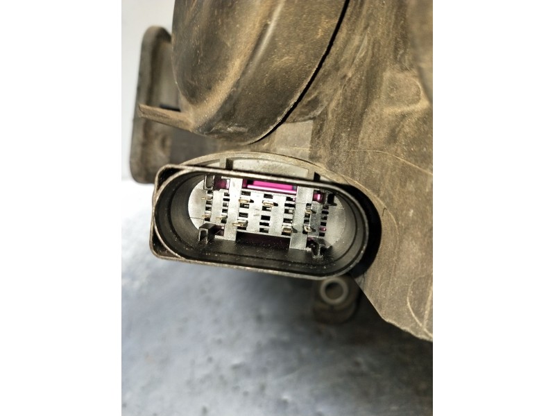 Recambio de faro derecho para volkswagen passat cc b6 (357) 2.0 tdi referencia OEM IAM 3C8941752C BI-XENON 1K0941329 08 03012392
