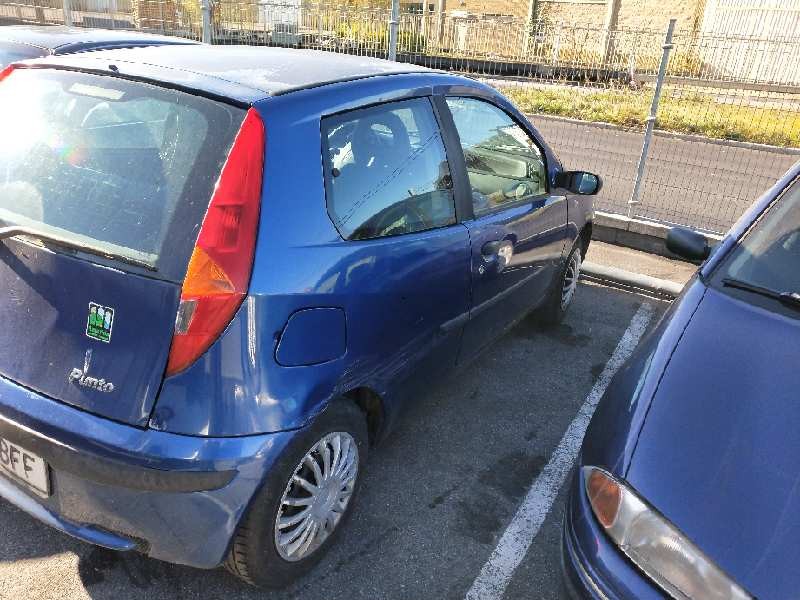 fiat punto berlina (188) del año 2001