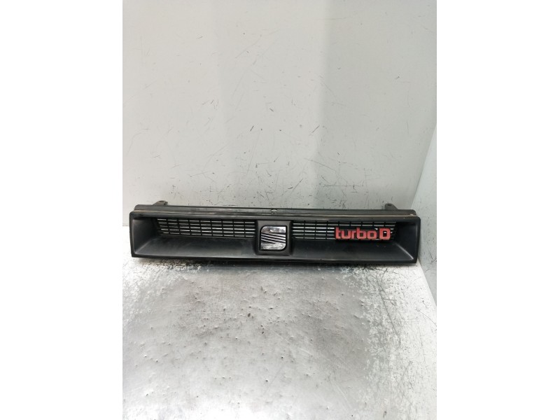 Recambio de rejilla delantera para seat toledo i (1l2) 1.9 td referencia OEM IAM   