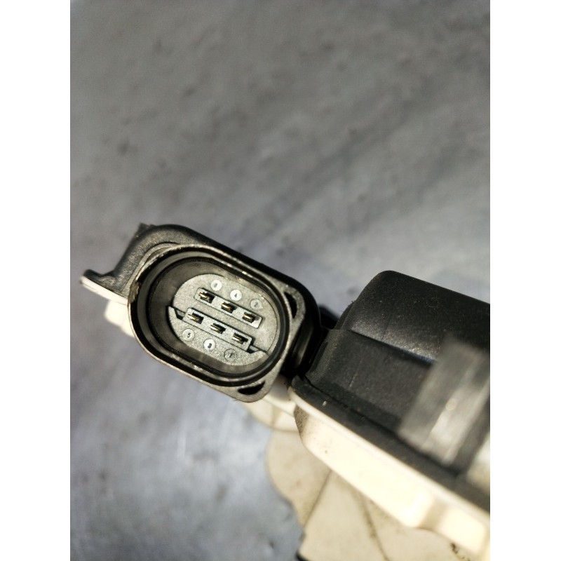 Recambio de motor cierre centralizado delantero derecho para volkswagen passat cc b6 (357) 2.0 tdi referencia OEM IAM 5N1837016C