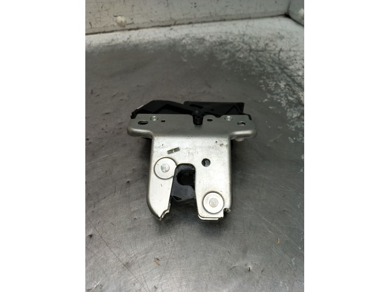 Recambio de motor cierre centralizado porton para volkswagen passat cc b6 (357) 2.0 tdi referencia OEM IAM 660220 5P 08