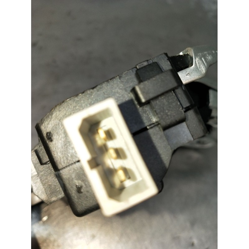 Recambio de motor cierre centralizado porton para volkswagen passat cc b6 (357) 2.0 tdi referencia OEM IAM 660220 5P 08
