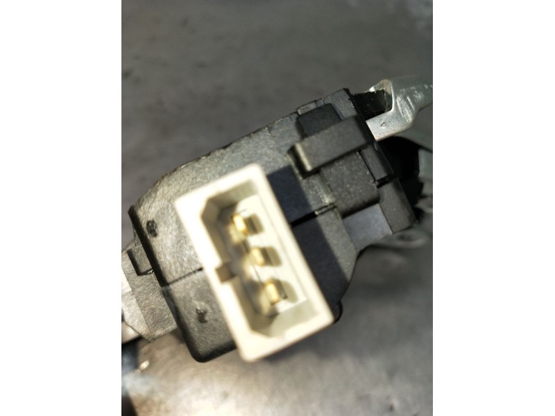 Recambio de motor cierre centralizado porton para volkswagen passat cc b6 (357) 2.0 tdi referencia OEM IAM 660220 5P 08