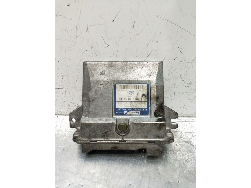 Recambio de centralita motor uce para renault kangoo (kc0/1_) d 65 1.9 (kc0e, kc02, kc0j, kc0n) referencia OEM IAM 7700111206 R0