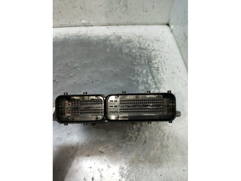 Recambio de centralita motor uce para volkswagen passat cc b6 (357) 2.0 tdi referencia OEM IAM 0281015029 03L9073091039S30090 ED