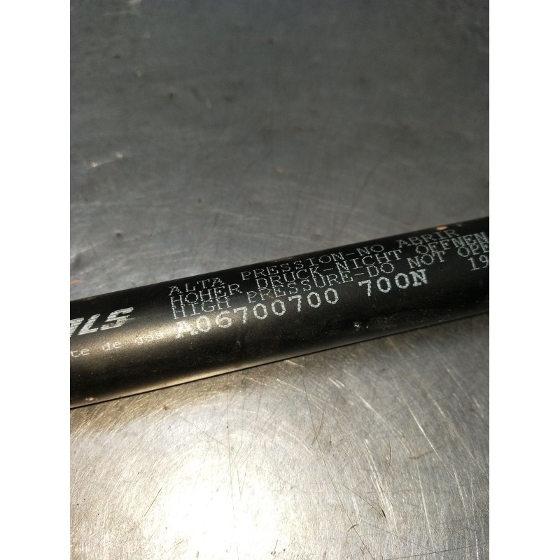 Recambio de amortiguadores maletero / porton para renault kangoo (kc0/1_) d 65 1.9 (kc0e, kc02, kc0j, kc0n) referencia OEM IAM A