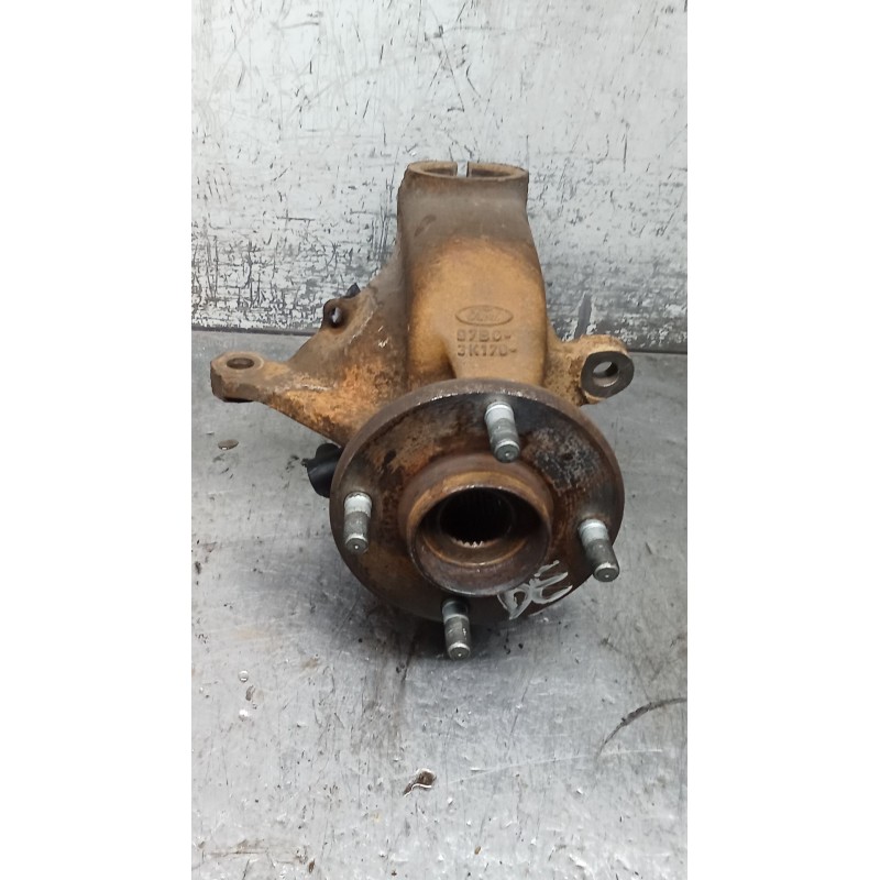 Recambio de mangueta delantera derecha para ford mondeo ii (bap) 2.0 i referencia OEM IAM 97BG3K170  97