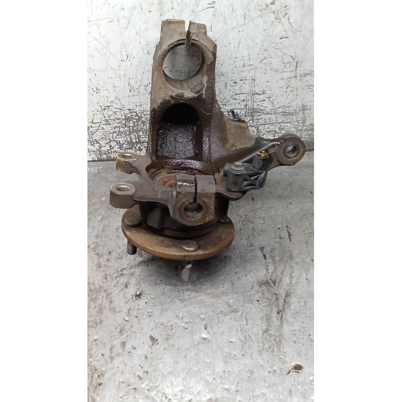 Recambio de mangueta delantera derecha para ford mondeo ii (bap) 2.0 i referencia OEM IAM 97BG3K170  97