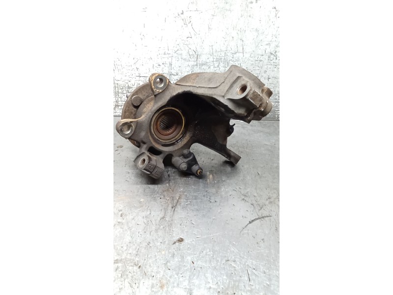 Recambio de mangueta delantera derecha para ford mondeo ii (bap) 2.0 i referencia OEM IAM 97BG3K170  97