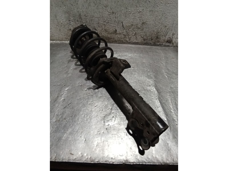 Recambio de amortiguador delantero izquierdo para mercedes-benz clase a (w169) a 160 (169.031, 169.331) referencia OEM IAM   09