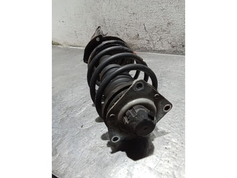 Recambio de amortiguador delantero izquierdo para mercedes-benz clase a (w169) a 160 (169.031, 169.331) referencia OEM IAM   09