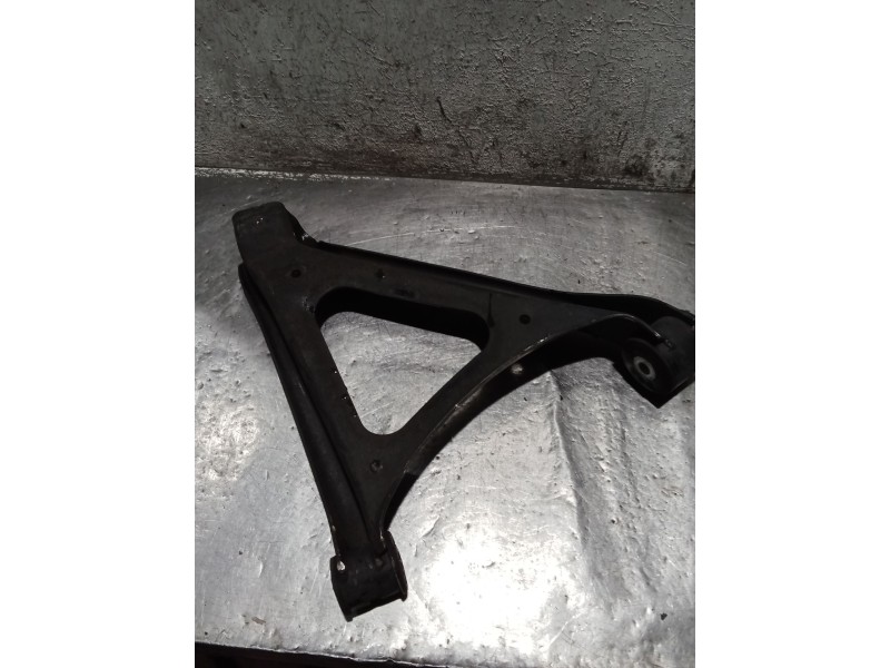 Recambio de brazo suspension inferior trasero derecho para volkswagen touareg (7la) tdi v10 referencia OEM IAM  02 POSTERIOR