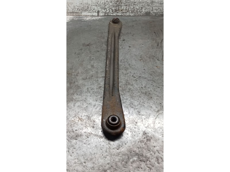 Recambio de brazo suspension superior trasero derecho para ford mondeo ii (bap) 2.0 i referencia OEM IAM  POSTERIOR 97