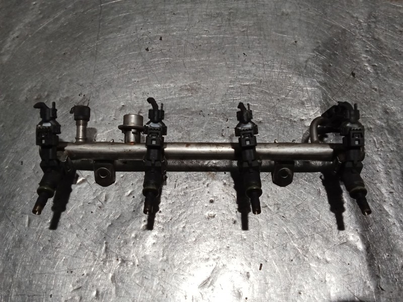 Recambio de rampa inyectora para mercedes-benz clase a (w169) a 160 (169.031, 169.331) referencia OEM IAM A2560701795  02