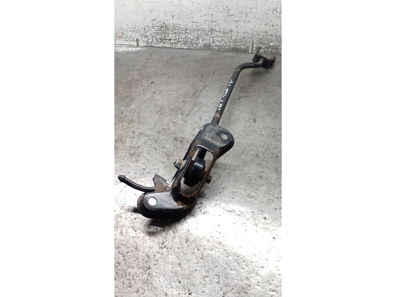 Recambio de brazo suspension inferior trasero izquierdo para ford mondeo ii (bap) 2.0 i referencia OEM IAM   97