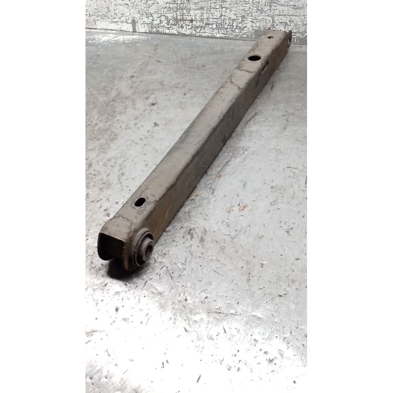 Recambio de brazo suspension superior trasero izquierdo para ford mondeo ii (bap) 2.0 i referencia OEM IAM  ANTERIOR 97