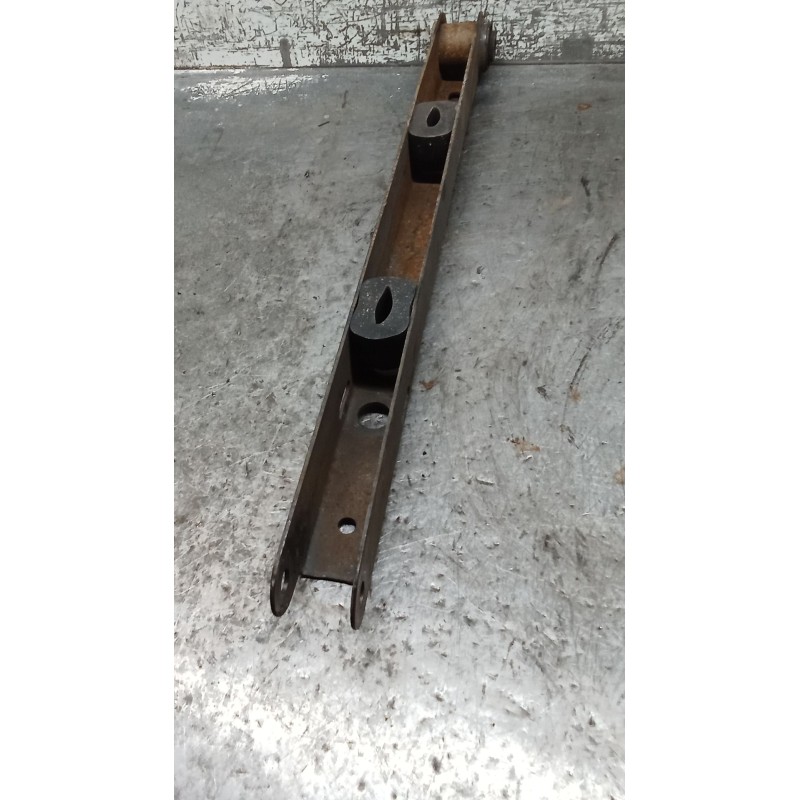 Recambio de brazo suspension superior trasero izquierdo para ford mondeo ii (bap) 2.0 i referencia OEM IAM  ANTERIOR 97