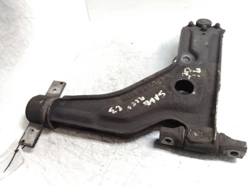 Recambio de brazo suspension inferior delantero derecho para saab 9000 cs 2.3 cat referencia OEM IAM   