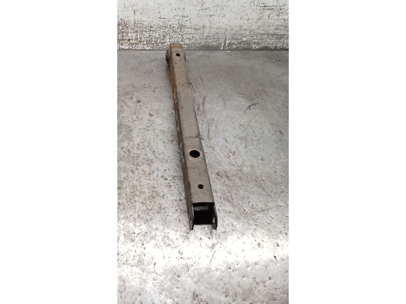Recambio de brazo suspension superior trasero derecho para ford mondeo ii (bap) 2.0 i referencia OEM IAM  ANTERIOR 97