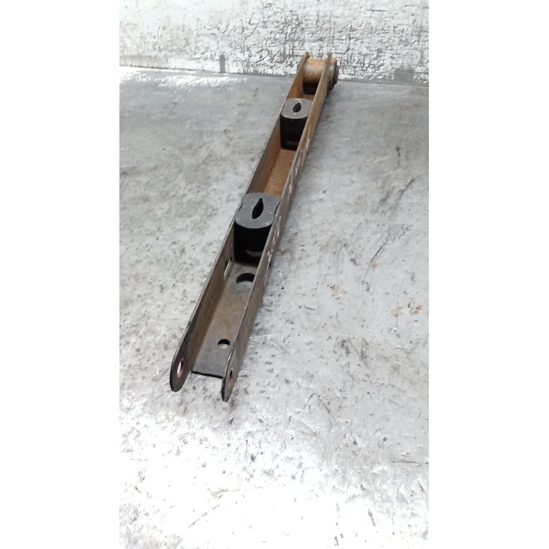 Recambio de brazo suspension superior trasero derecho para ford mondeo ii (bap) 2.0 i referencia OEM IAM  ANTERIOR 97