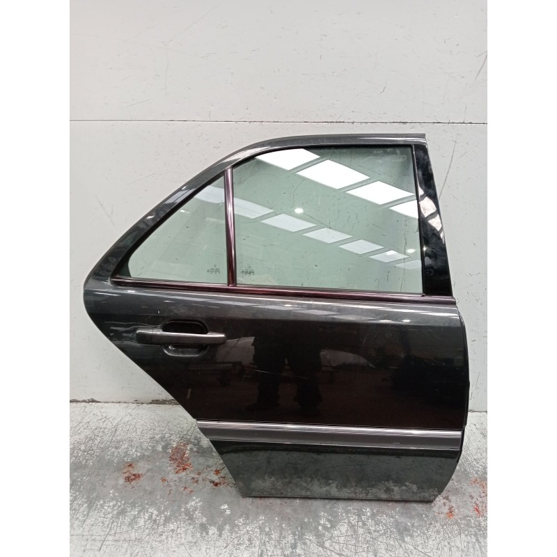 Recambio de puerta trasera derecha para mercedes-benz clase c (w202) c 180 (202.018) referencia OEM IAM   