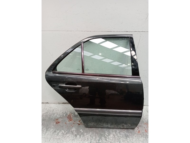 Recambio de puerta trasera derecha para mercedes-benz clase c (w202) c 180 (202.018) referencia OEM IAM   