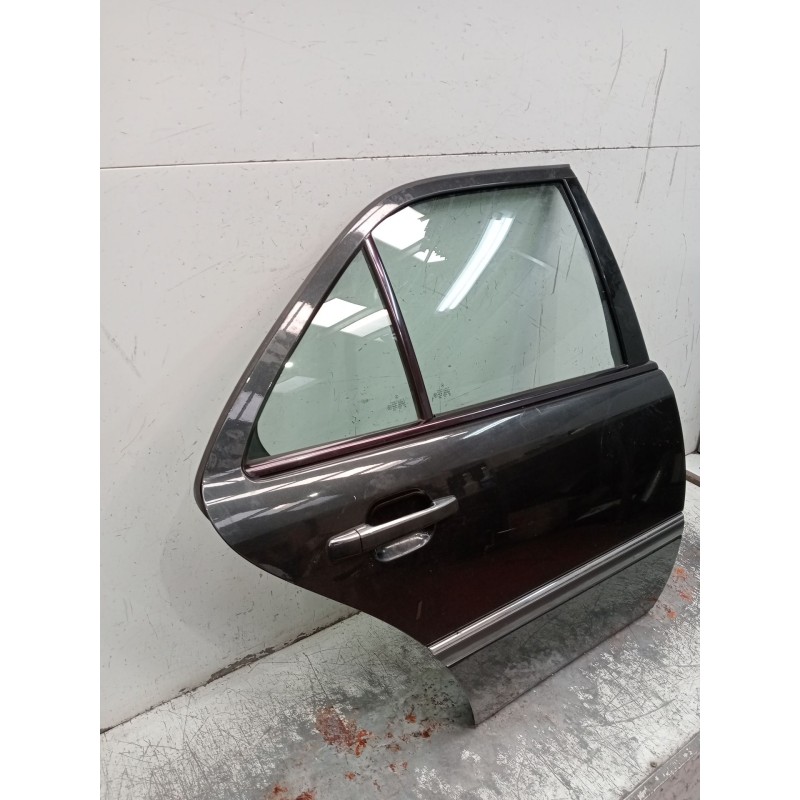 Recambio de puerta trasera derecha para mercedes-benz clase c (w202) c 180 (202.018) referencia OEM IAM   