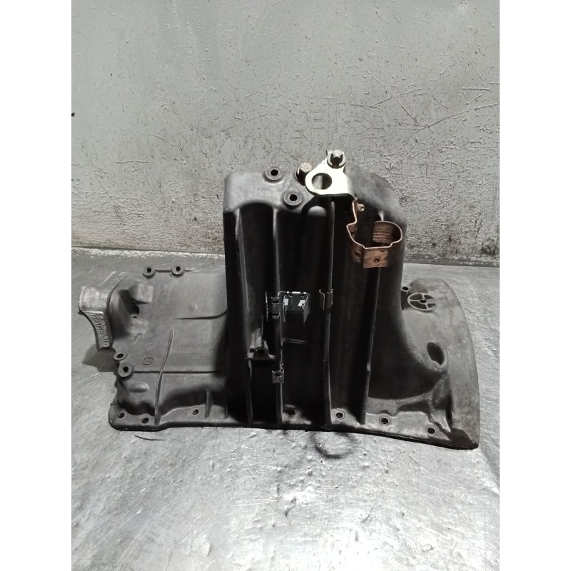 Recambio de carter para mercedes-benz clase a (w169) a 160 (169.031, 169.331) referencia OEM IAM   04