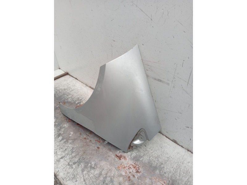 Recambio de aleta delantera izquierda para mercedes-benz clase a (w169) a 160 (169.031, 169.331) referencia OEM IAM   