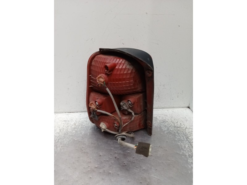 Recambio de piloto trasero derecho para kia carnival ii (gq) 2.9 crdi referencia OEM IAM   01