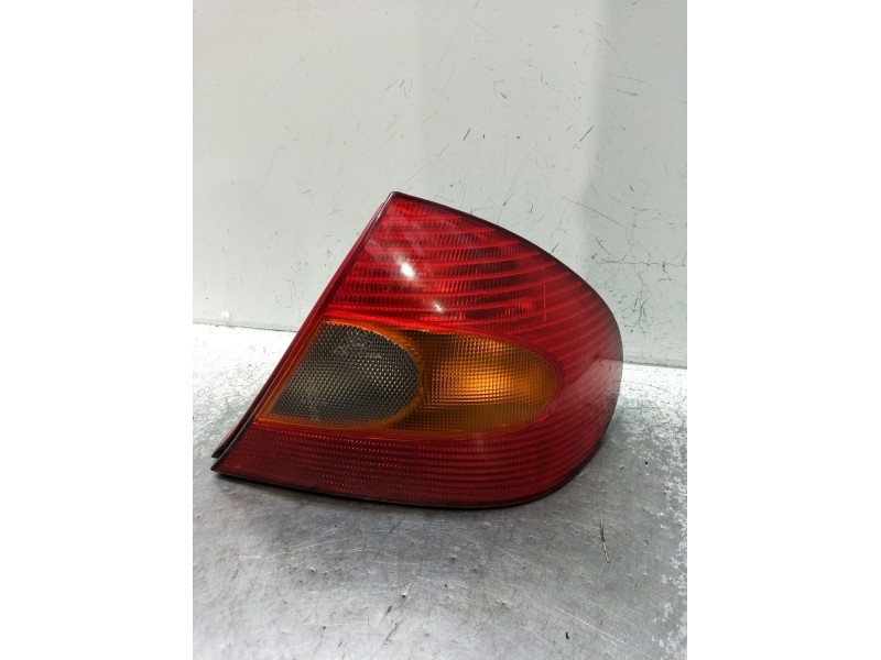 Recambio de piloto trasero derecho para ford mondeo ii (bap) 2.0 i referencia OEM IAM   97