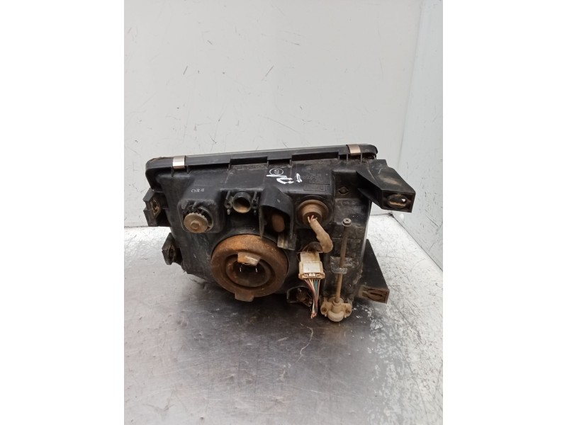 Recambio de faro izquierdo para mitsubishi galloper (jk-01) 2.5 td intercooler referencia OEM IAM   98