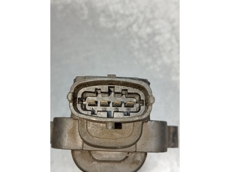 Recambio de bobina encendido para ford mondeo berlina (gd) 1.8 16v cat referencia OEM IAM 0221604006  