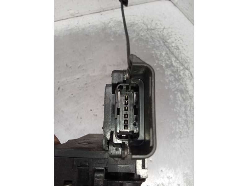 Recambio de motor cierre centralizado delantero derecho para peugeot 207/207+ (wa_, wc_) 1.4 16v referencia OEM IAM 24094158 240