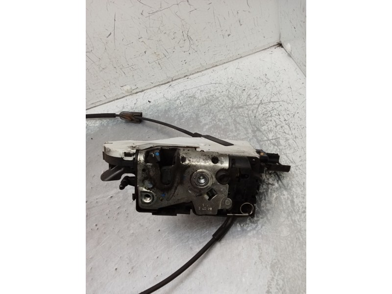 Recambio de motor cierre centralizado delantero izquierdo para peugeot 207/207+ (wa_, wc_) 1.4 16v referencia OEM IAM 24087158 2