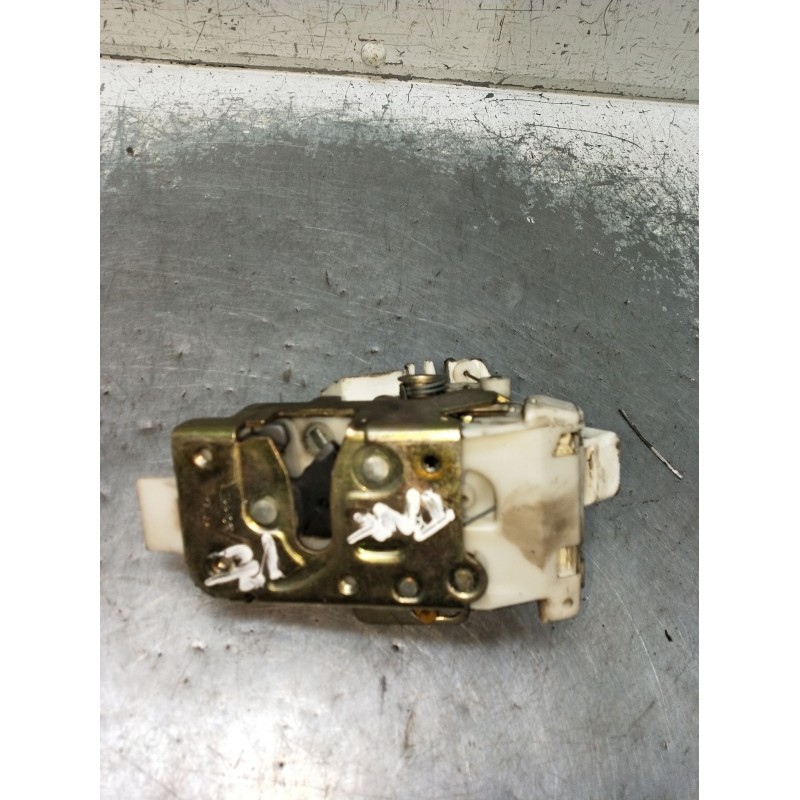 Recambio de motor cierre centralizado trasero izquierdo para ford mondeo ii (bap) 2.0 i referencia OEM IAM   97 5P