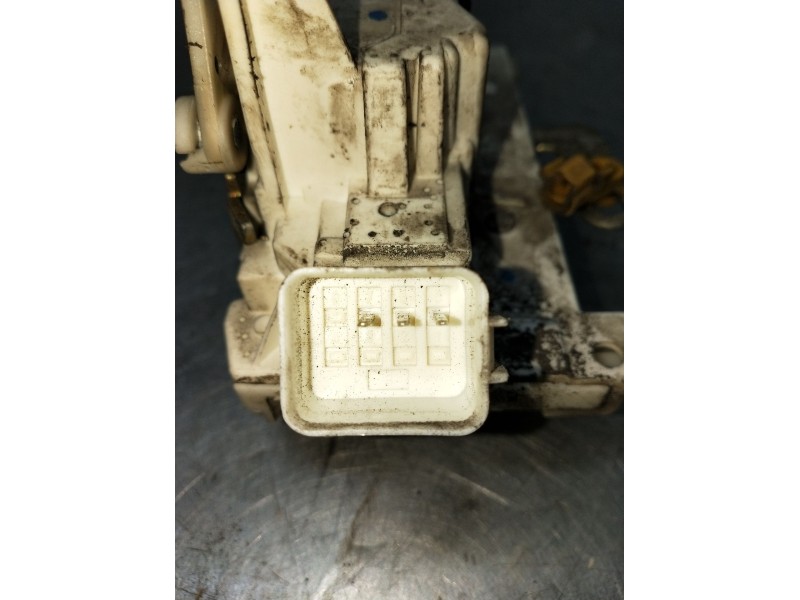 Recambio de motor cierre centralizado trasero izquierdo para ford mondeo ii (bap) 2.0 i referencia OEM IAM   97 5P