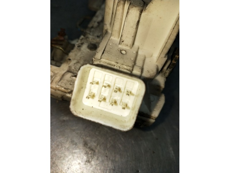 Recambio de motor cierre centralizado delantero derecho para ford mondeo ii (bap) 2.0 i referencia OEM IAM   97 5P