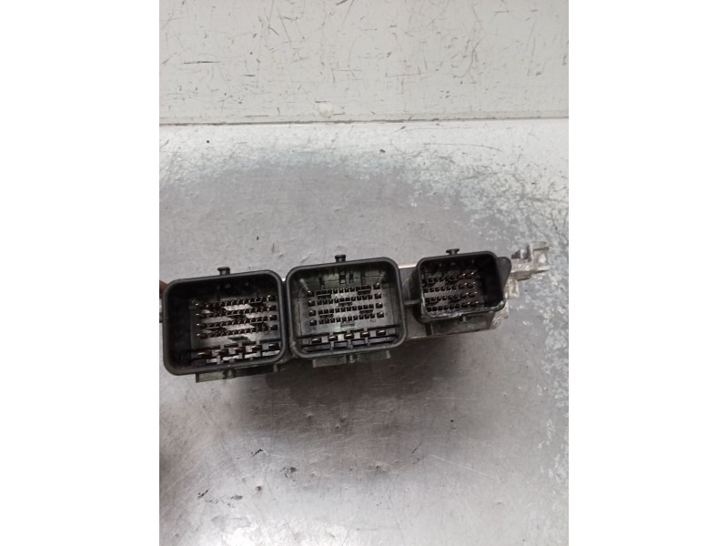 Recambio de centralita motor uce para peugeot 207/207+ (wa_, wc_) 1.4 16v referencia OEM IAM 0261S04008 9664738780 103S22153 966