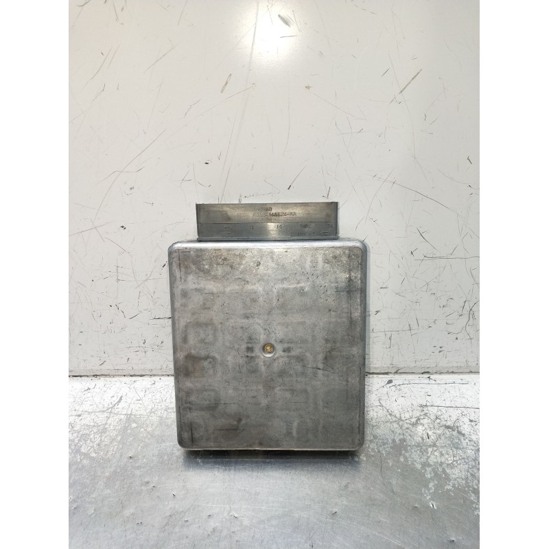 Recambio de centralita motor uce para ford mondeo ii (bap) 2.0 i referencia OEM IAM 98BB12A650KG 8A111888SF DHLYC4MA3HFM 97